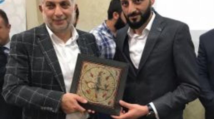 Ak Parti&rsquo;li K&uuml;l&uuml;nk: "millet&ccedil;e Uyanık Olmalıyız"