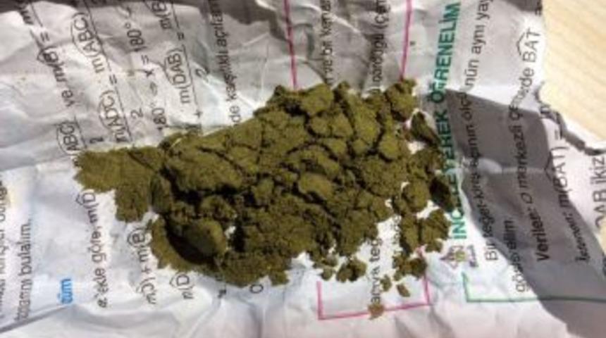 Ceylanpınar&rsquo;da Esrar Maddesi Ele Ge&ccedil;irildi