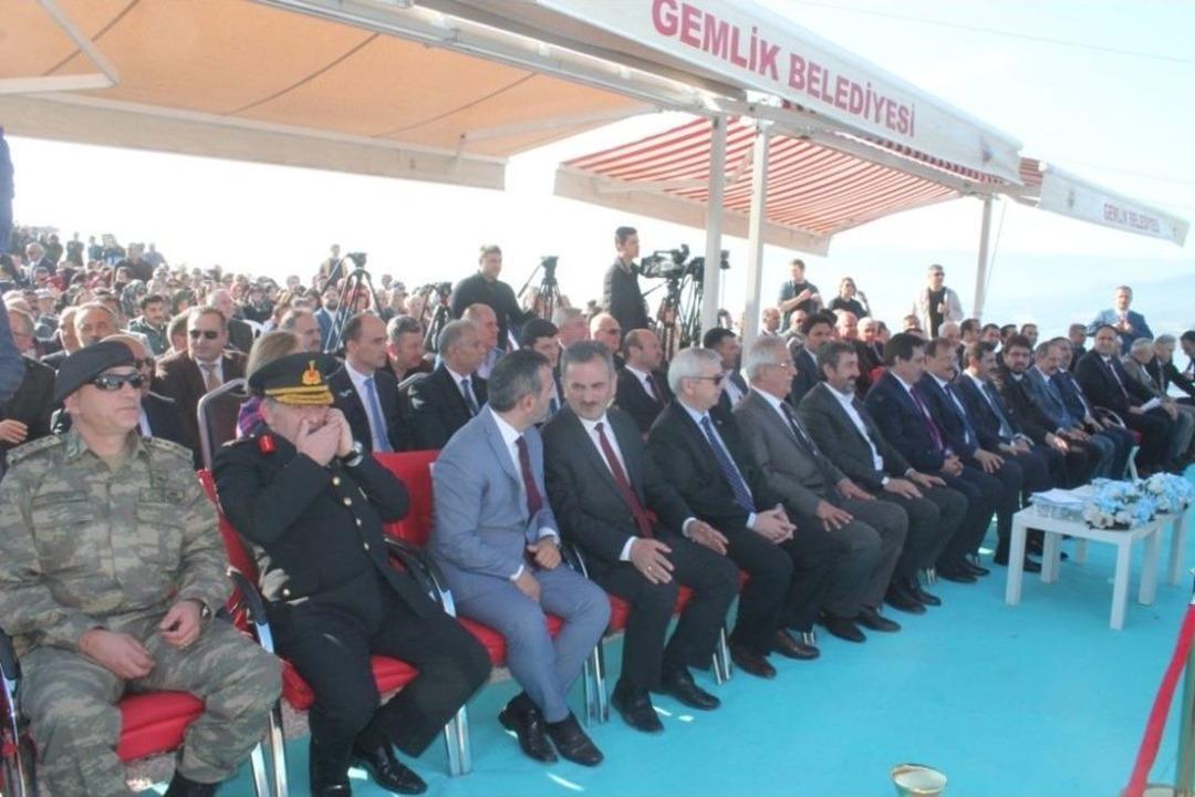 &Ccedil;avuşoğlu: &ldquo;afrin&rsquo;e Adalet G&ouml;t&uuml;r&uuml;yoruz&rdquo;