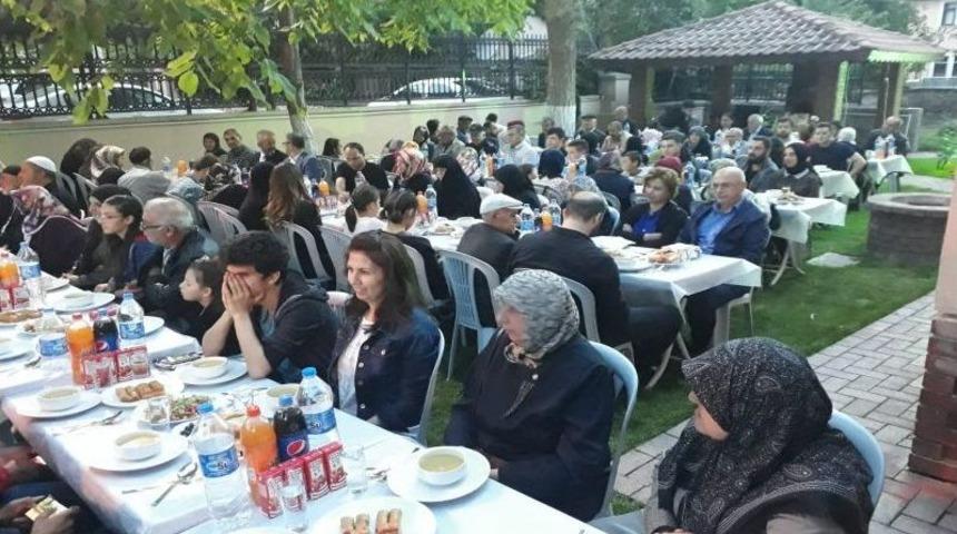 Kaymakam &Uuml;&ccedil;er, "biz Bir Aileyiz Hem De B&uuml;y&uuml;k Bir Aileyiz&rdquo;