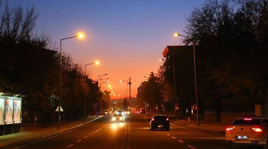 Diyarbakır&rsquo;da G&uuml;n Batımı B&uuml;y&uuml;ledi