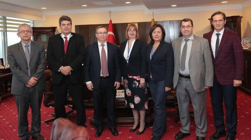 Bosna-t&uuml;rk Kardeşliği &Uuml;niversitelerde Yaşatılıyor