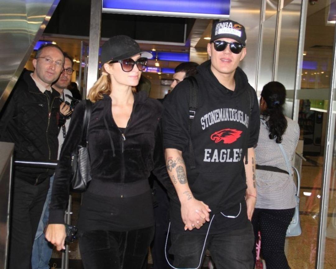 Paris Hilton İstanbul&rsquo;dan Ge&ccedil;ti