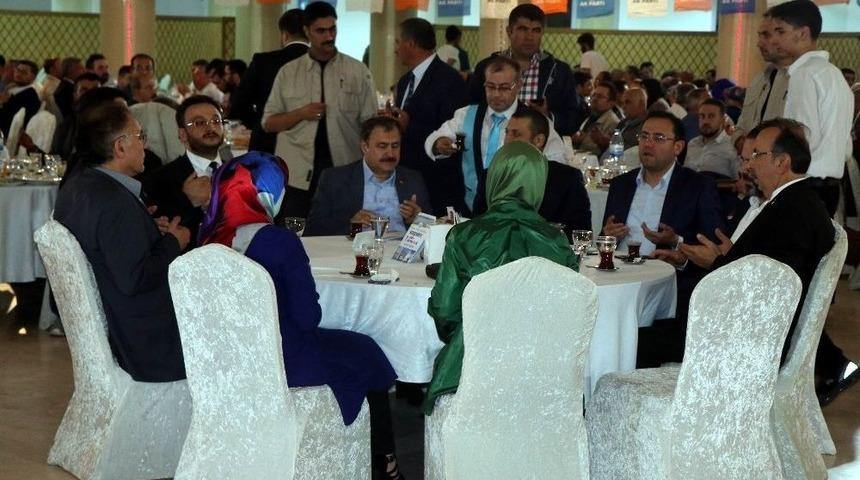 Bakan Eroğlu, Nevşehir&rsquo;de Partisinin &rsquo;vefa İftarı&rsquo;na Katıldı
