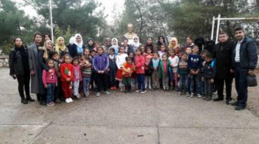 İmam Hatip Lisesi &Ouml;ğrencilerinden &Ouml;rnek Davranış