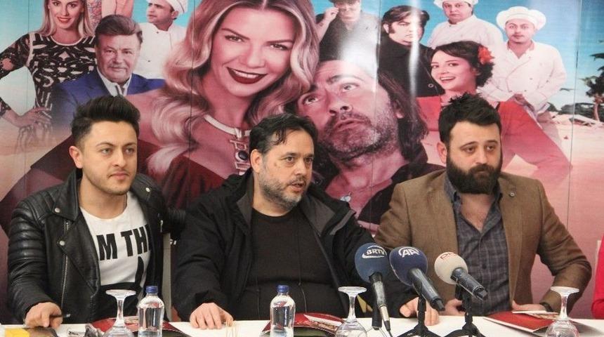 &lsquo;karımı G&ouml;rd&uuml;n&uuml;z M&uuml;?&rsquo; Filminin Galası Karab&uuml;k&rsquo;te Yapılacak