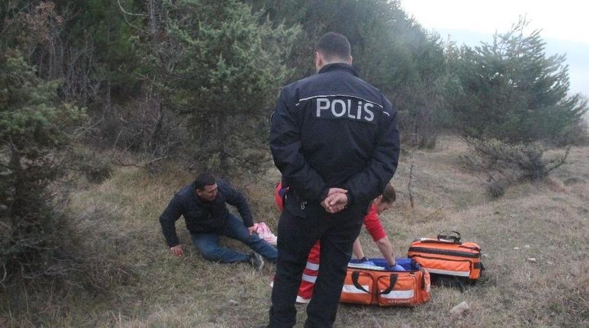Ormanda Kaybolan Yaralı Vatandaşı Umke Kurtardı