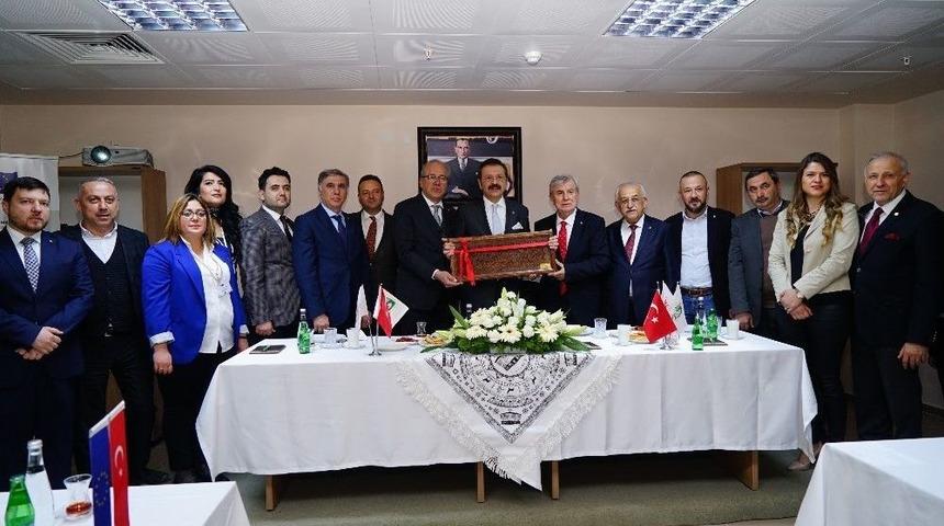 Tobb Başkanı Rifat Hisarcıklıoğlu, Borsa&rsquo;nın Fabrikasını Gezdi