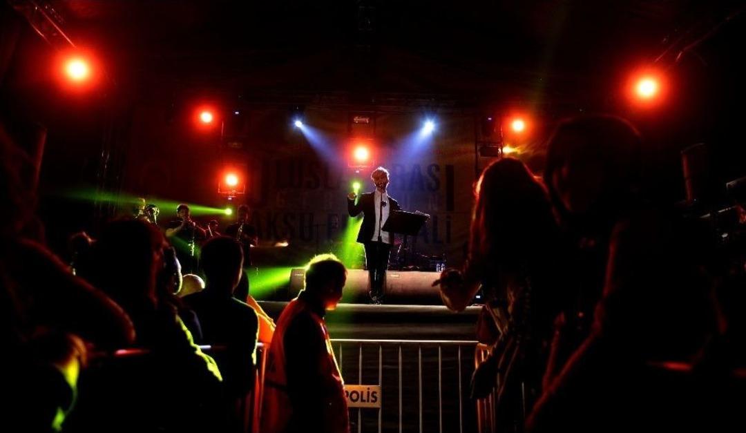 &lsquo;manuş Baba&rsquo; Giresun&rsquo;da Hayranlarıyla Bir Araya Geldi