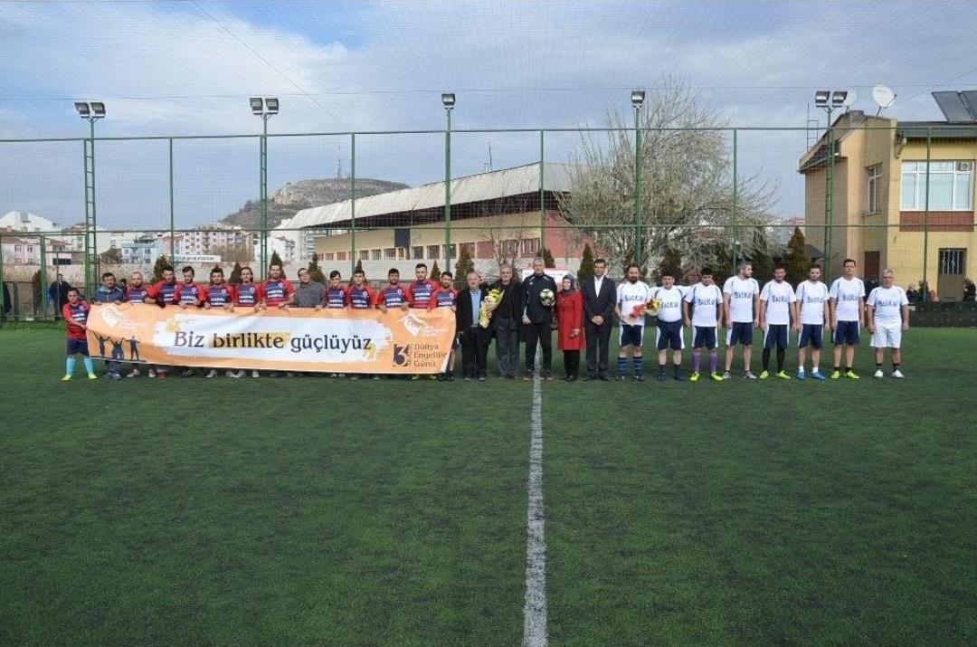 3 Aralık D&uuml;nya Engelliler G&uuml;n&uuml;&rsquo;nde Muhteşem Etkinlik