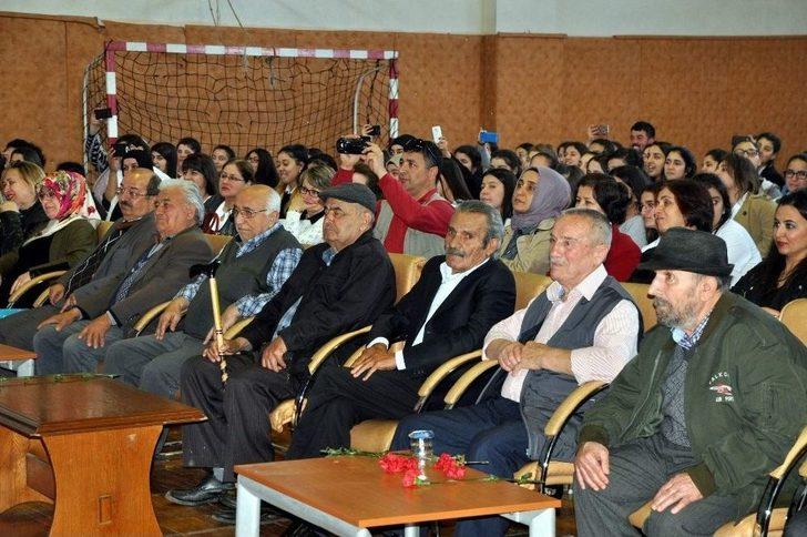 Meslek Liseli Kızlardan Yaşlılara Vefa G1