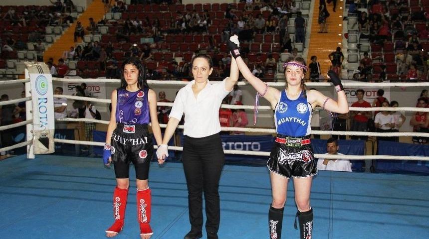 Muay Tahi T&uuml;rkiye Şampiyonası Mersin&rsquo;de Başladı