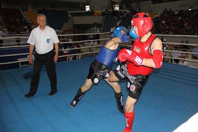 Muay Tahi Türkiye Şampiyonası Mersin’de Başladı