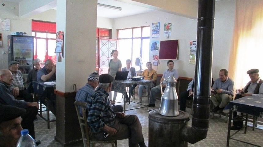 &Ccedil;ine&rsquo;de &Uuml;reticilere Eğitim Verildi