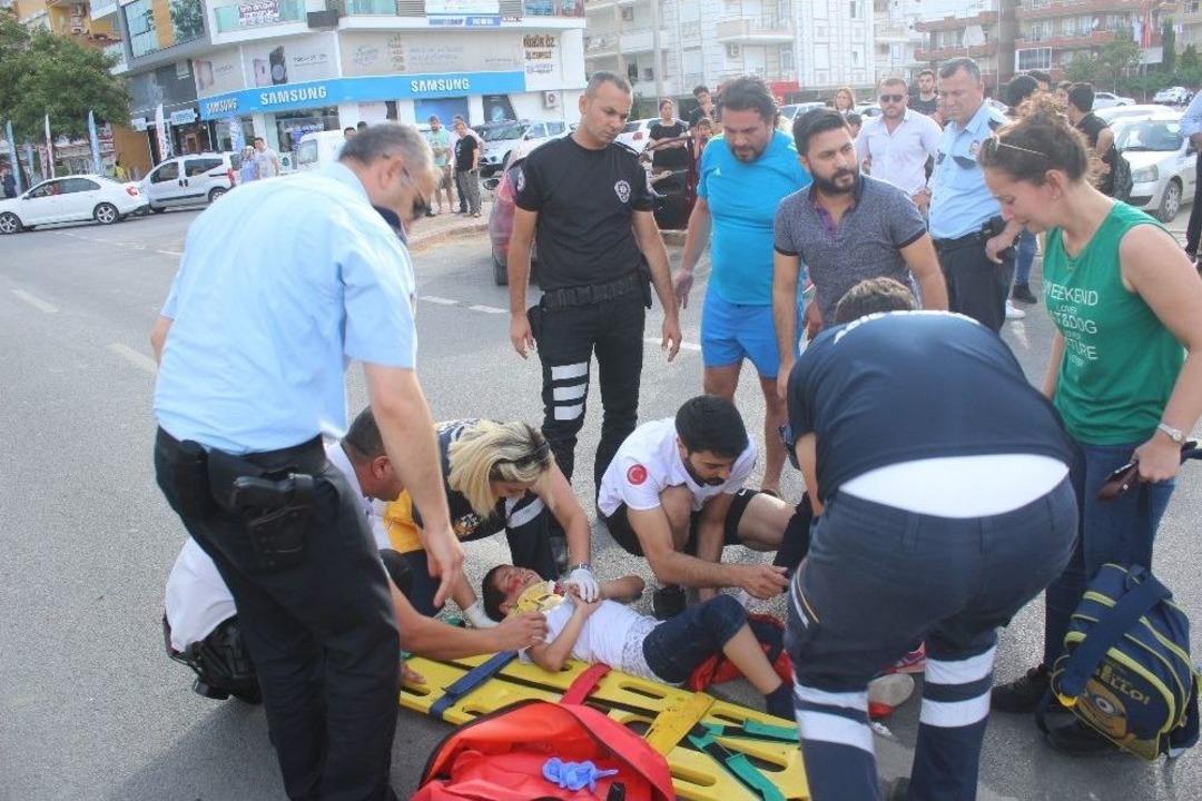 Oğullarını Kanlar İ&ccedil;inde G&ouml;ren Anne Baba G&ouml;zyaşlarına Boğuldu