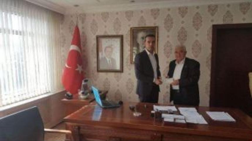 Emet Taşıyıcılar Kooperatifi&rsquo;nden Mehmet&ccedil;ik Vakfı&rsquo;na Bağış