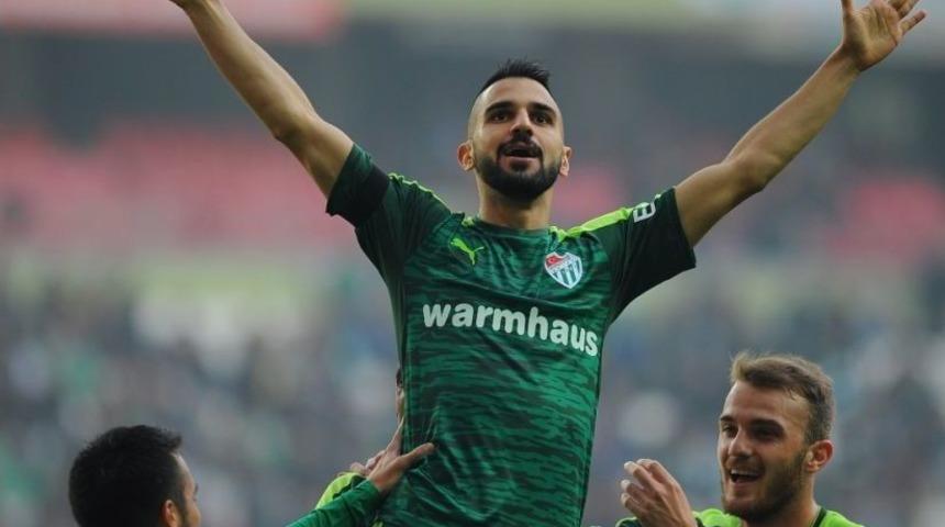 Aziz Behich Göz Dolduruyor