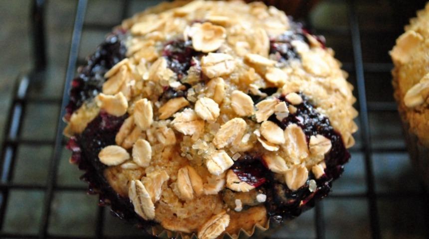 Böğürtlenli ve Bademli Cupcake