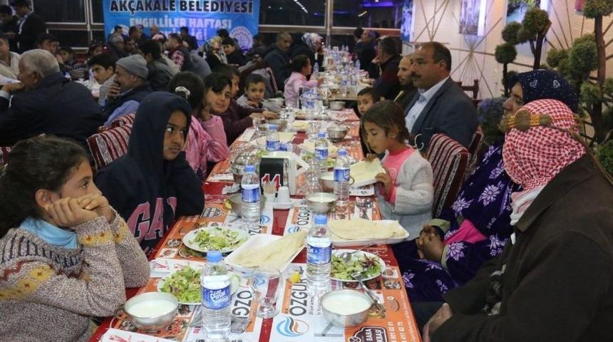 Ak&ccedil;akale Belediyesi Engellileri Unutmadı