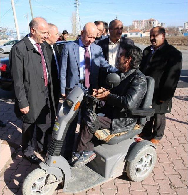 Başkan Çolakbayrakdar Ziyaret Ettiği Fırında Pide Hazırladı