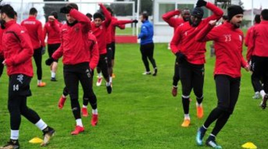 Samsunspor İle Adanaspor 48. Randevuya &Ccedil;ıkıyor