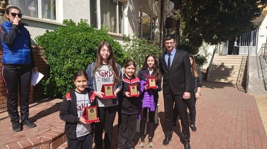 Gkv Ortaokulunun Kitap Dostlarına &Ouml;d&uuml;l