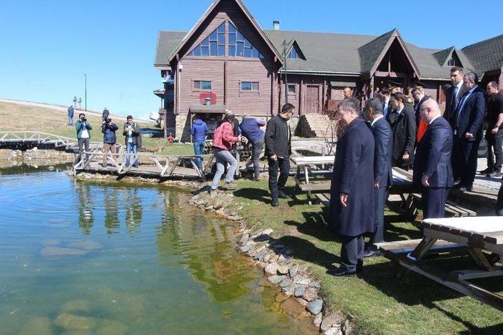 Türkiye, Azerbaycan Ve Gürcistan Savunma Bakanları Giresun’da Yaylada Buluştu G2