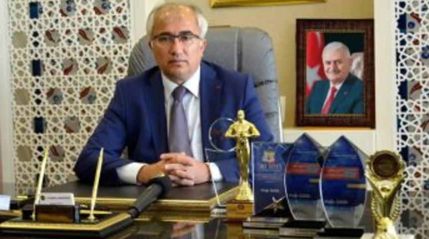 Başkan Mustafa Güler’e ’yılın Yöneticisi’ Ödülü