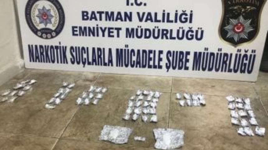 Batman&rsquo;da Uyuşturucu Operasyonu: 3 G&ouml;zaltı