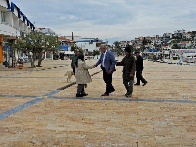 &Ccedil;eşme&rsquo;nin Dalyan Sahili Yenileniyor 1