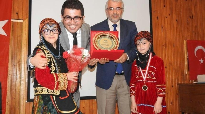 B&uuml;y&uuml;klerinden Dinledikleri Masalları Kitap Haline Getirdiler