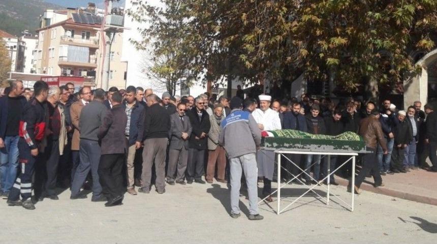 Kalp Krizi Ge&ccedil;iren İtfaiye &Ccedil;alışanı Hayatını Kaybetti