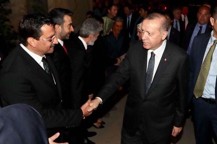 Cumhurbaşkanı Erdoğan Ve Eşi İftarda Bağlum’da Bir Aileye Konuk Oldu