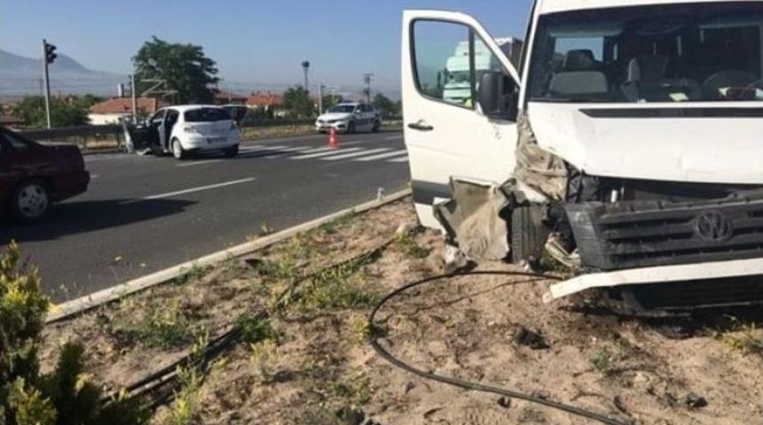 Turist Kafilesi Kaza Yaptı: 9 Yaralı