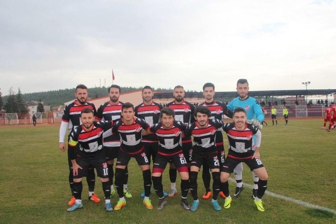 Bilecikspor Kendi Evinde Puan Kaybetti