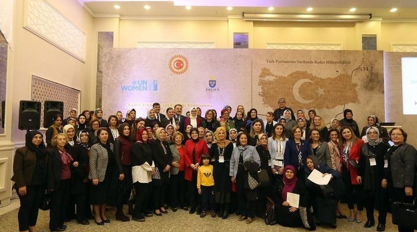 Şahin&rsquo;den &rsquo;cumhuriyetin Kuruluş Felsefesinde Kadın&rsquo; Vurgusu