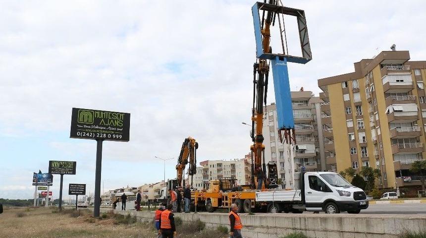 B&uuml;y&uuml;kşehir G&ouml;rsel Kirliliğe Savaş A&ccedil;tı