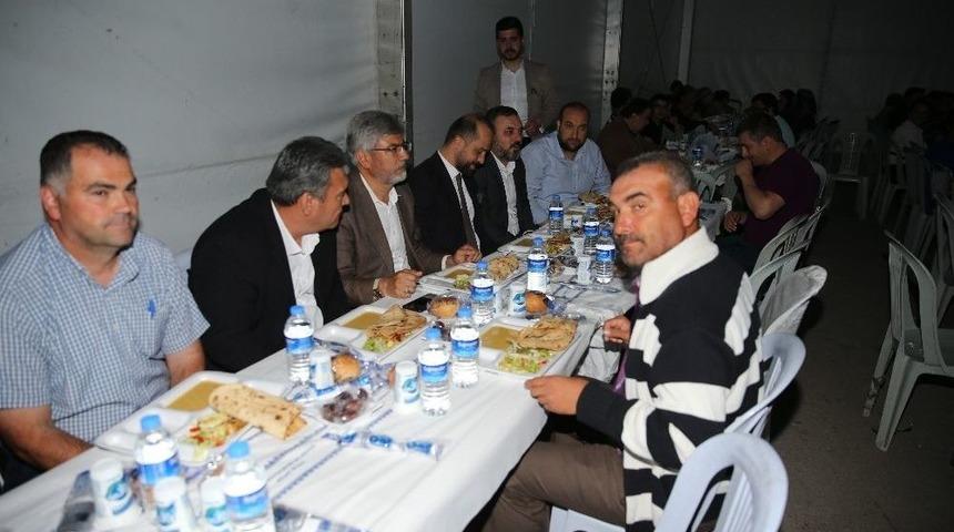 Başkan Ercan Orucunu İftar Çadırında Açtı