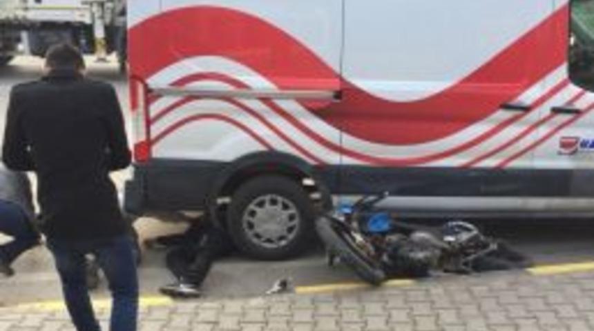 Karab&uuml;k&rsquo;te Trafik Kazası: 1 Yaralı