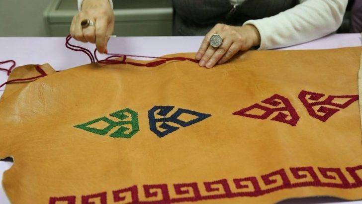 Deri El Sanatları Kursu İlgi Görüyor G2