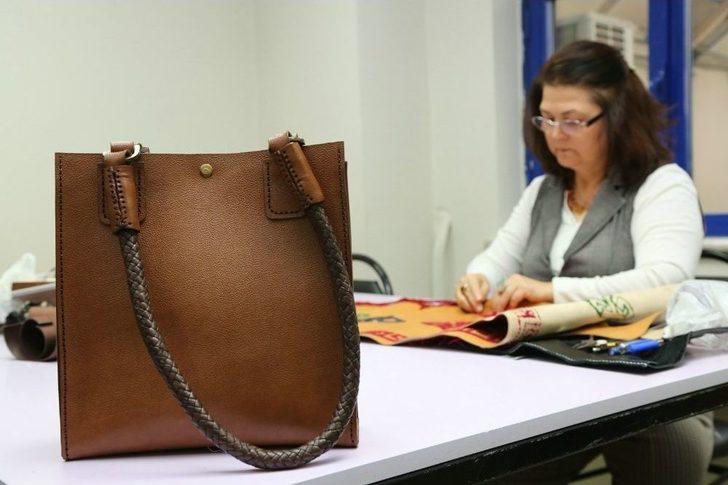 Deri El Sanatları Kursu İlgi Görüyor G3