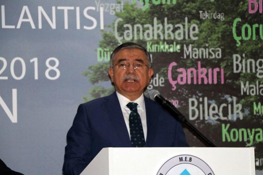 Bakan Yılmaz: "bakanlıkta Benim Dışımda Kimsenin Siyaset Yapma Hakkı Yoktur"