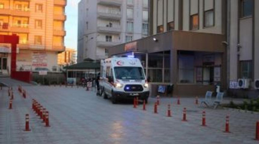 Kamyonetin &Ccedil;arptığı &Ccedil;ocuk Ağır Yaralandı