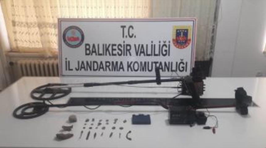 Balıkesir&rsquo;de Tarihi Eser Ka&ccedil;ak&ccedil;ıları Yakalandı