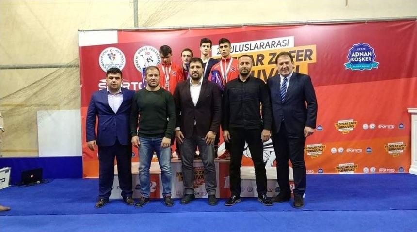 Başpehlivanlar Yıldızlar Turnuvası İ&ccedil;in Gebze&rsquo;de