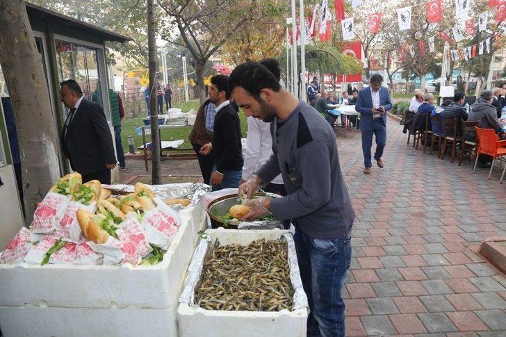 Hamsi Şenliği Turgutlu’ya Renk Kattı G3
