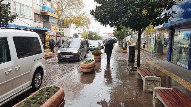 Balıkesir’de Sağanak Yağış