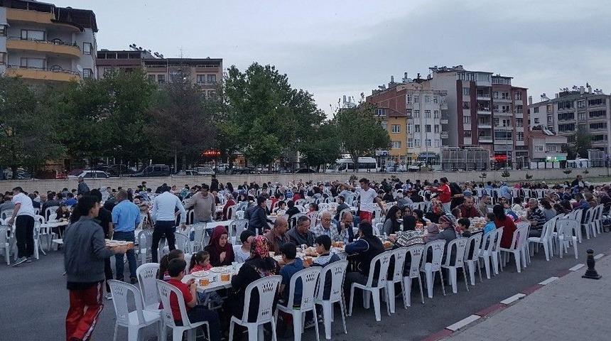 Develi&rsquo;de Vatandaşlar İ&ccedil;in İftar Programı D&uuml;zenlendi