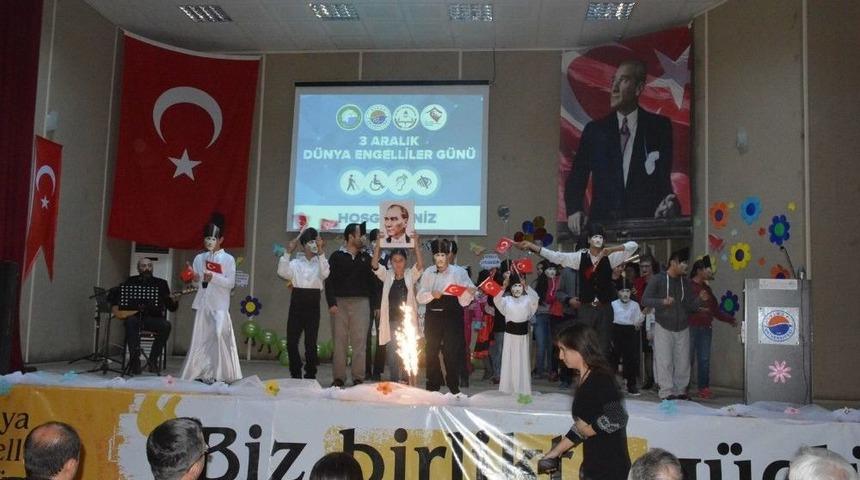 Sinop&rsquo;ta D&uuml;nya Engeliler G&uuml;n&uuml; Etkinliği