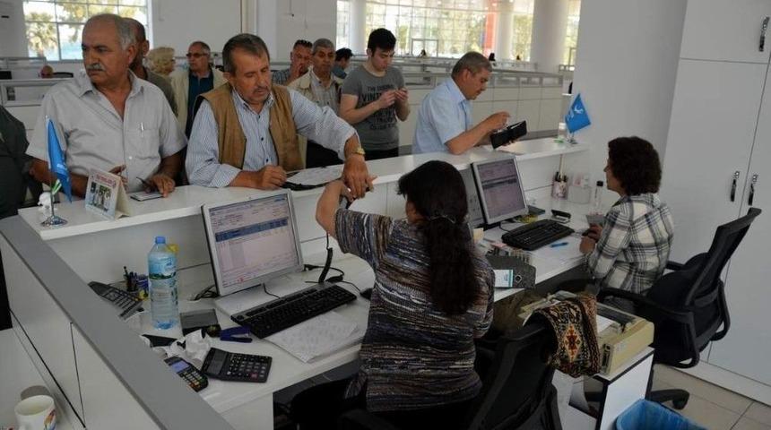 Aliağa&rsquo;da Vezneler Hafta Sonu Da Hizmet Verecek